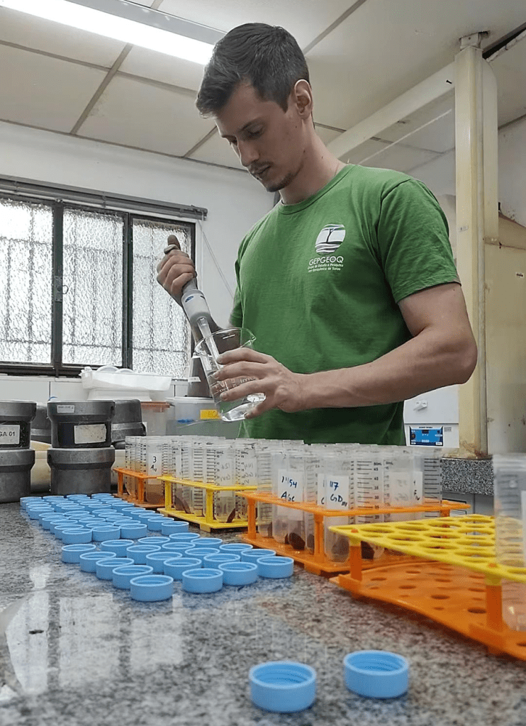 Bate-papo com nova geração de pesquisadores: Thomas Trentin